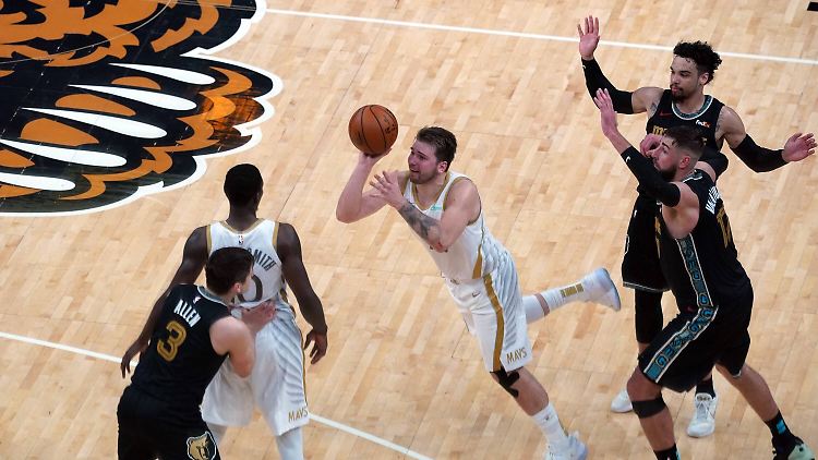Luka Doncic macht kleine Wunder möglich.