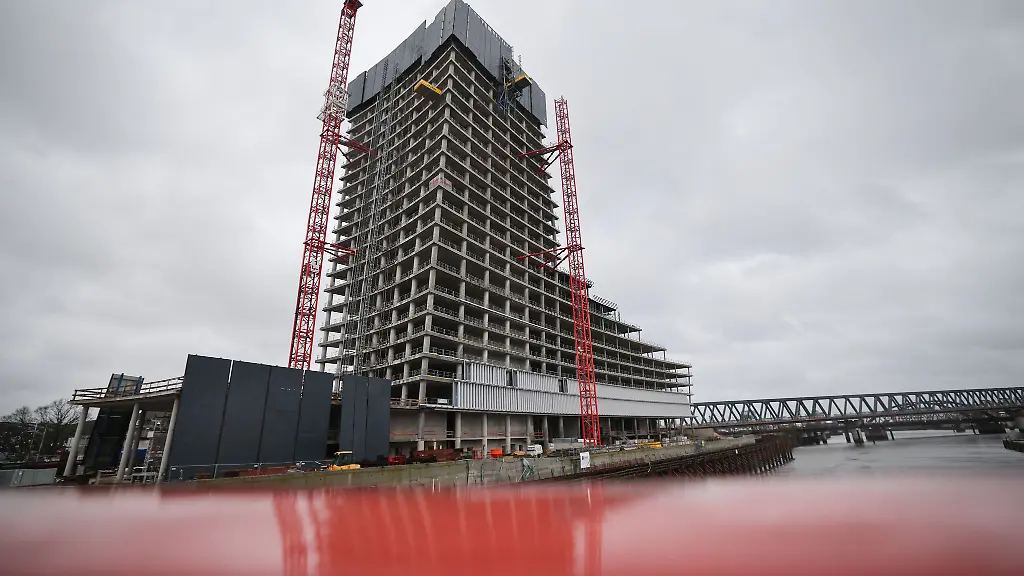 Nach-den-urspruenglichen-Plaenen-sollte-der-Elbtower-das-dritthoechste-Gebaeude-Deutschlands-werden