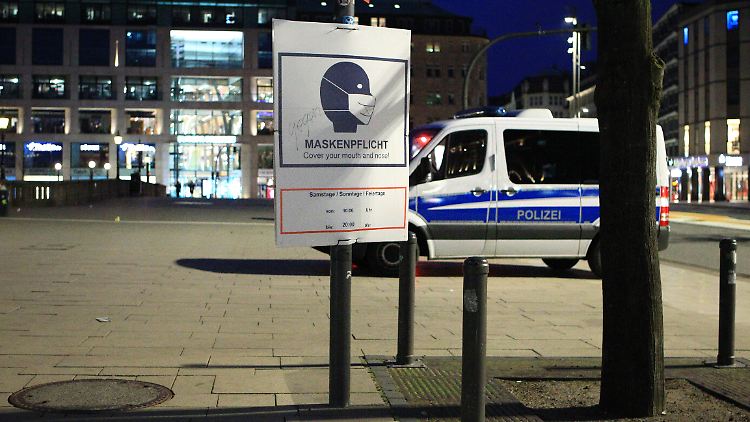 In Hamburg gilt bereits seit Karfreitag eine nächtliche Ausgangssperre.