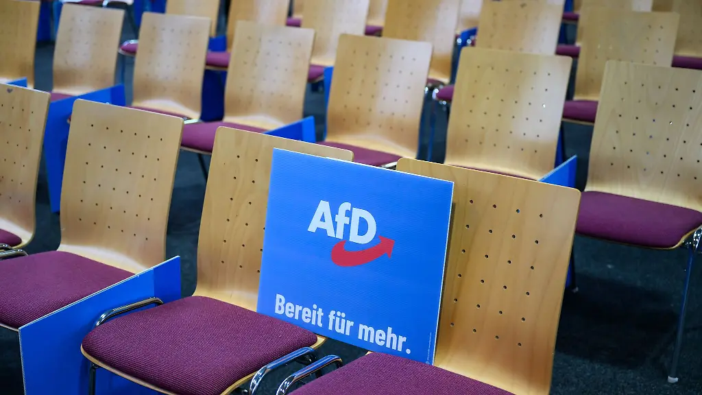 In-Riesa-will-die-AfD-ihr-Wahlprogramm-beschliessen-und-Parteichefin-Alice-Weidel-offiziell-zur-Kanzlerkandidatin-kueren