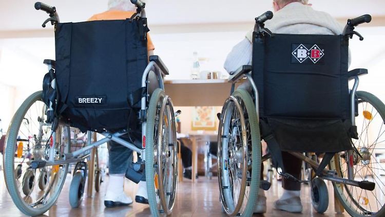 Die Neuinfektion hatte ein ungeimpfter Mitarbeiter in das Heim getragen.