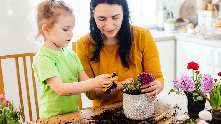 Noch immer arbeiten sich ganze Müttergenerationen an unrealistischen Idealen ab.