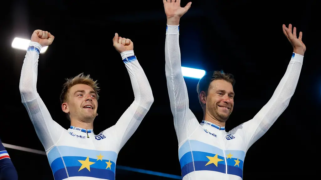 Waren-ueber-viele-Jahre-ein-kongeniales-Duo-Theo-Reinhardt-l-und-Roger-Kluge