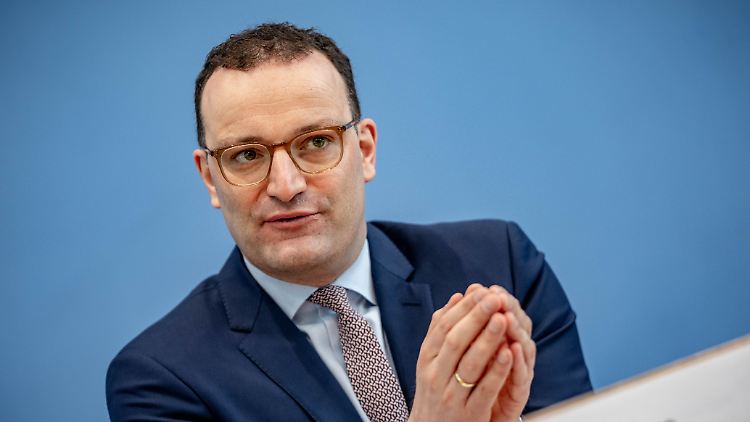 Wie konnte es nur zu dem Duell Söder-Laschet kommen? Gesundheitsminister Spahn versteht es nicht.