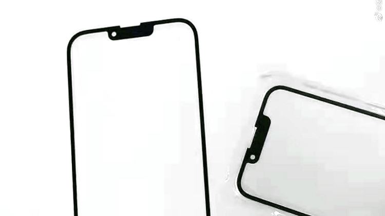 Diese Displayabdeckungen zeigen die veränderte Notch des iPhone 13 und des iPhone 13 mini.
