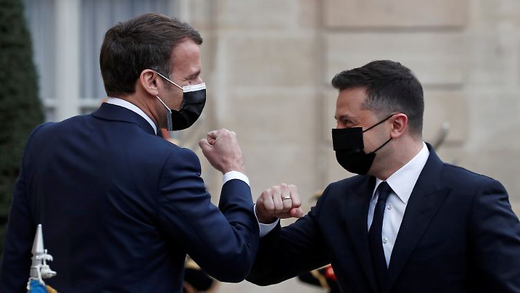 Der Staatschef der Ukraine besucht am Freitag Frankreichs Präsidenten Macron in Paris. 