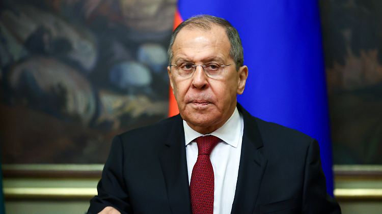 Russlands Außenminister Lawrow empfahl US-Botschafter John Sullivan, zu "ernsthaften Konsultationen" nach Washington zu reisen.