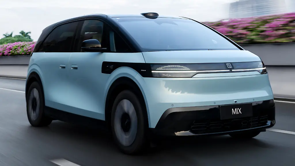 Zeekr-MIX-launch-dynamic-01