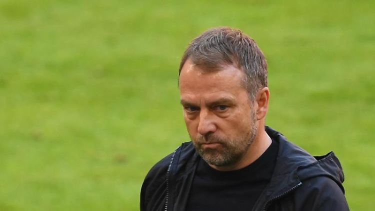 Hansi Flick hat einen klaren Wunsch an den FC Bayern.