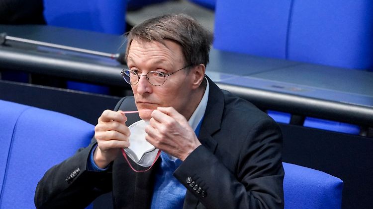 Warnt vor Corona-Übertragungen an der frischen Luft: Karl Lauterbach.