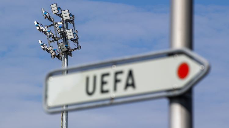 Die UEFA plant einen "Meilenstein", sagt Oliver Kahn.