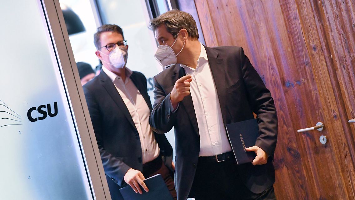 CSU-Chef Markus Söder am Montag auf dem Weg zur Pressekonferenz.