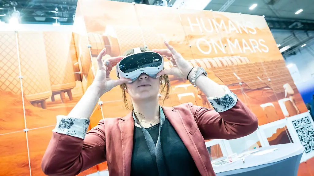 Eines-der-gefoerderten-Projekte-widmet-sich-der-Frage-wie-eine-dauerhafte-Praesenz-von-Menschen-auf-dem-Mars-aussehen-kann