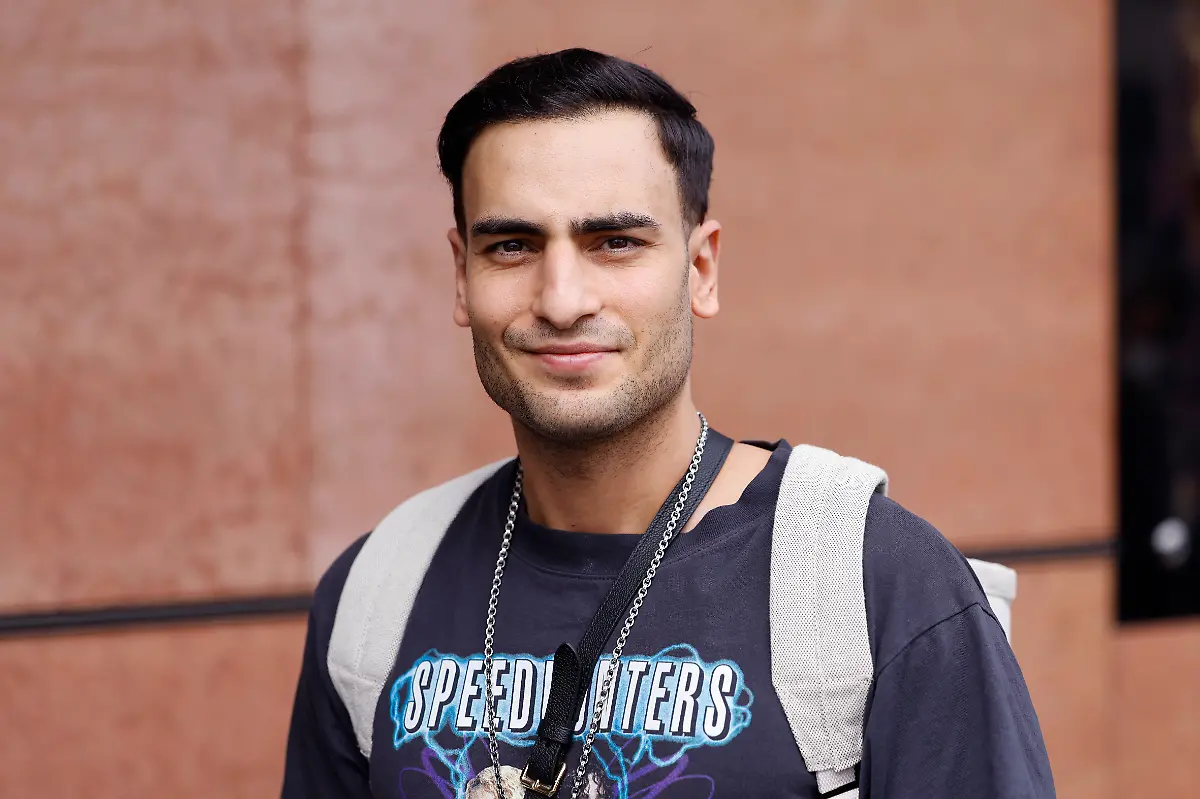 timur-uelker-neutral