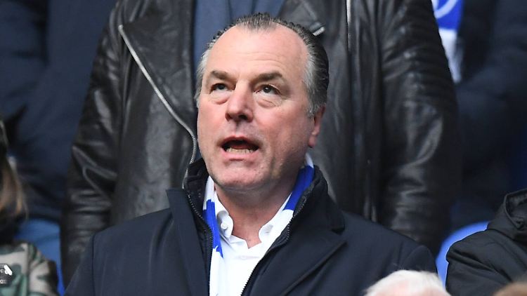 Clemens Tönnies will Ärger um seine Person beim FC Schalke verhindern.