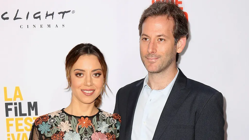 Schauspielerin-Aubrey-Plaza-aeussert-sich-zum-Tod-ihres-Mannes