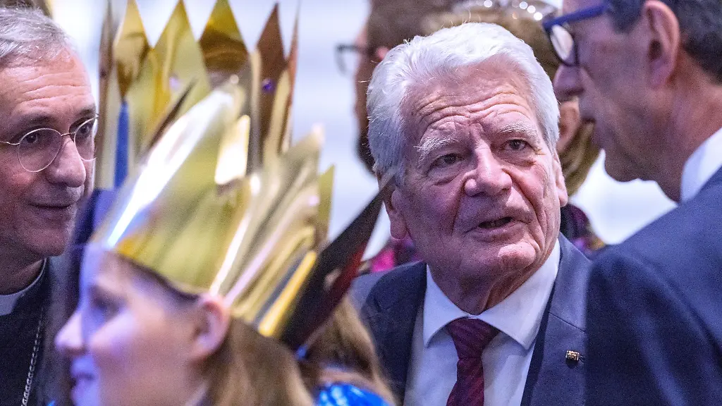 Gauck-sprach-unter-anderem-ueber-die-Waffenlieferungen-an-die-Ukraine