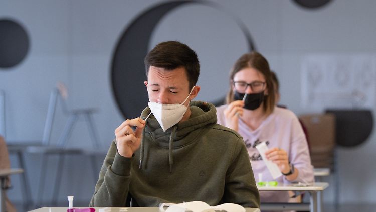 Sind Schulen trotz Tests, Lüftens, Masken und Distanz Ansteckungsherde?