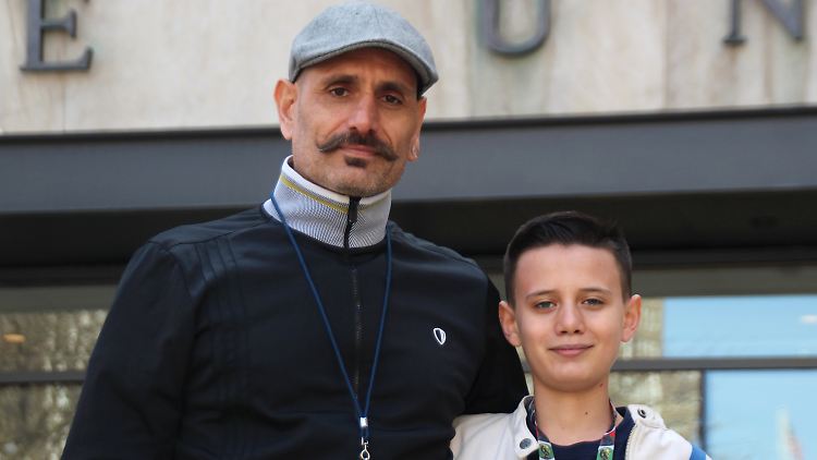Shahab Gharib zusammen mit seinem Vater Bardia.