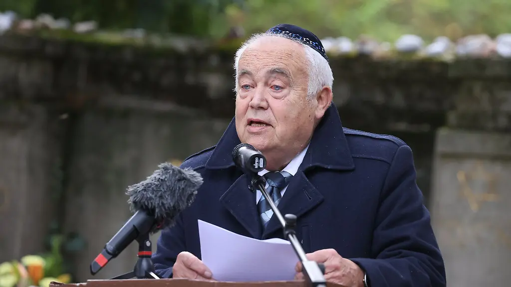 Der-Vorsitzende-der-Juedischen-Landesgemeinde-Reinhard-Schramm-spricht-von-einer-traurigen-Tat