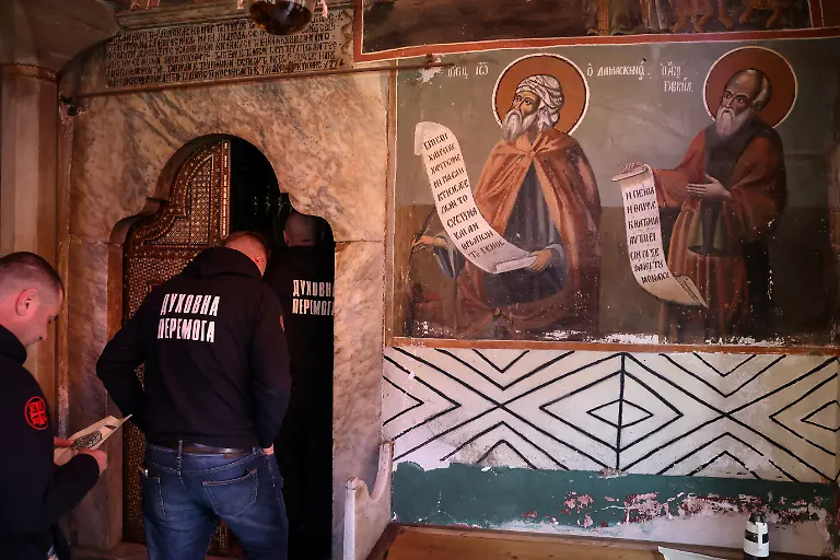 2025-01-03T080137Z-975966111-RC2YCBA1DBK0-RTRMADP-3-UKRAINE-CRISIS-GREECE-MOUNT-ATHOS