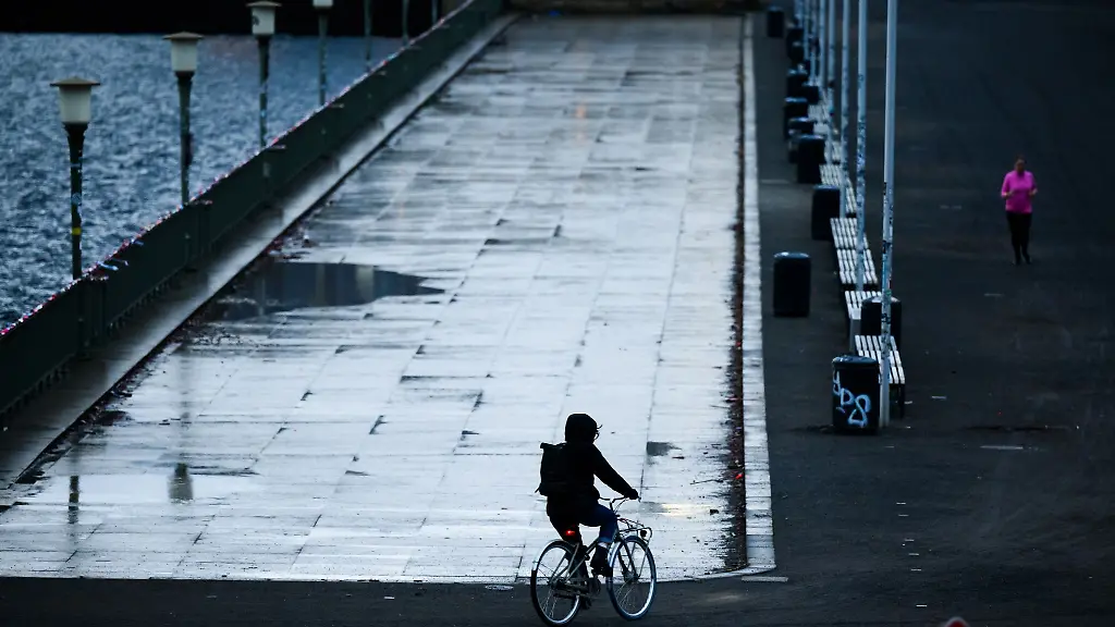 Vor-allem-an-der-Nordseekueste-soll-es-kraeftig-stuermen