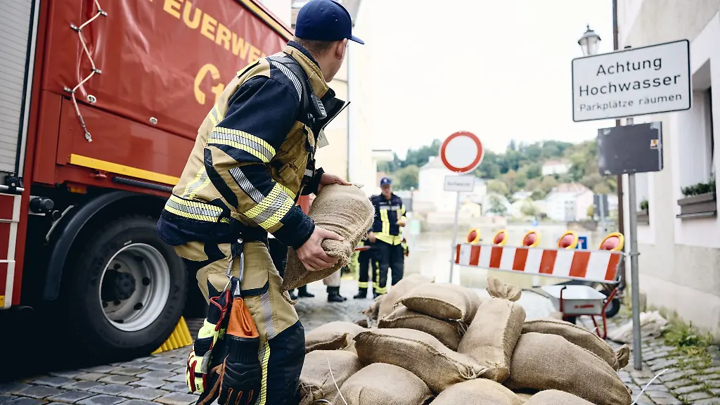 Zahlreiche-Feuerwehrleute-waren-beim-Hochwasser-2024-im-Einsatz