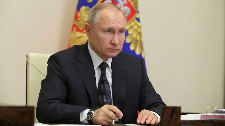 Russlands Regierung hofft, durch die Maßnahme die Kontakte der Menschen weiter zu reduzieren. 
