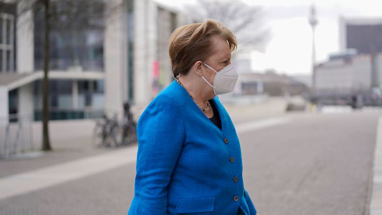 Merkel über Guttenberg: "Er hat seine Interessen gut platziert."