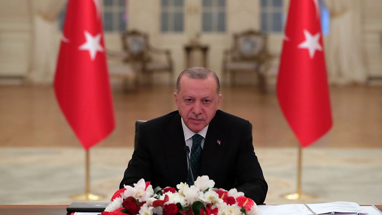 Biden hat Erdogan lange warten lassen. Er hofft auf eine "konstruktive" Beziehung zur Türkei.