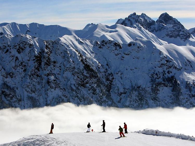 Silvester-Urlauber können sich freuen. Talabfahrten sind in den deutschen Ski-Gebieten kein Problem.
