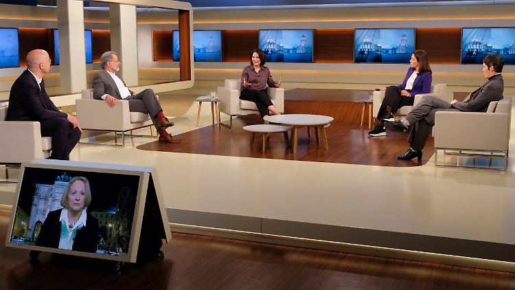 Die Talk-Gäste bei Anne Will waren sich zumindest in einer Sache einig: Die "Bundes-Notbremse" ist keine Glanzleistung in der Pandemiepolitik.
