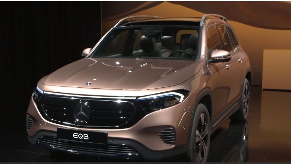 Mercedes eqb.JPG