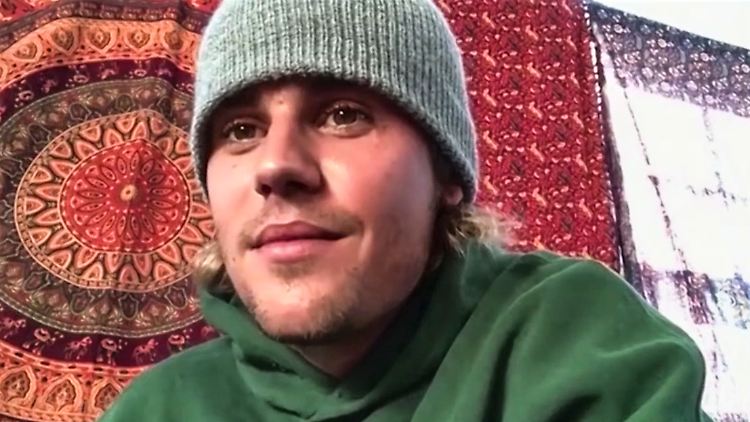 Bieber macht mal wieder Schlagzeilen mit seiner Frisur.