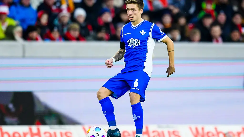 Vor-seinem-Wechsel-nach-England-spiele-Marvin-Mehlem-in-der-2-Bundesliga-fuer-Darmstadt