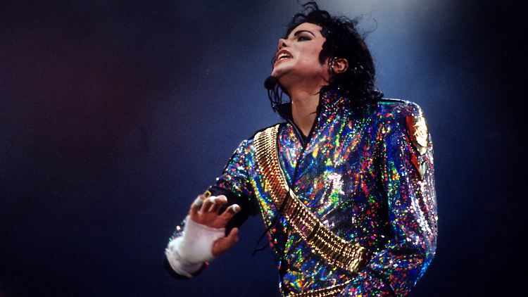 Er kommt auch elf Jahre nach seinem Tod nicht zur Ruhe: Michael Jackson.