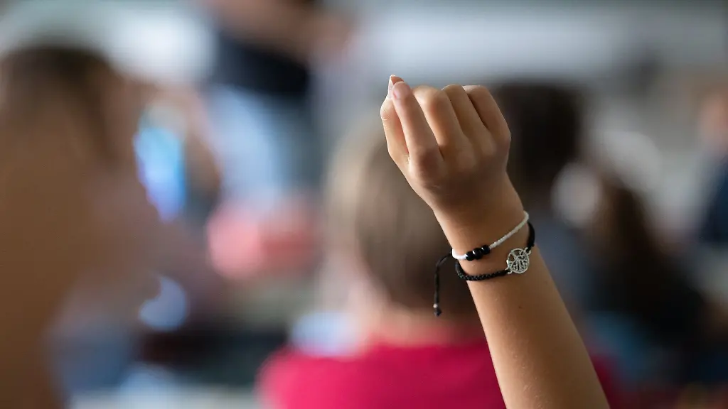 Erlaubte-Fehltage-an-Schulen-fordert-ein-Mann-aus-der-FDP-der-ist-selbst-Lehrer