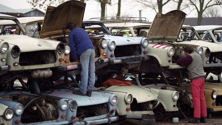 So gut wie alles konnte man, vorausgesetzt die Ersatzteile waren da, am Trabant selber reparieren.