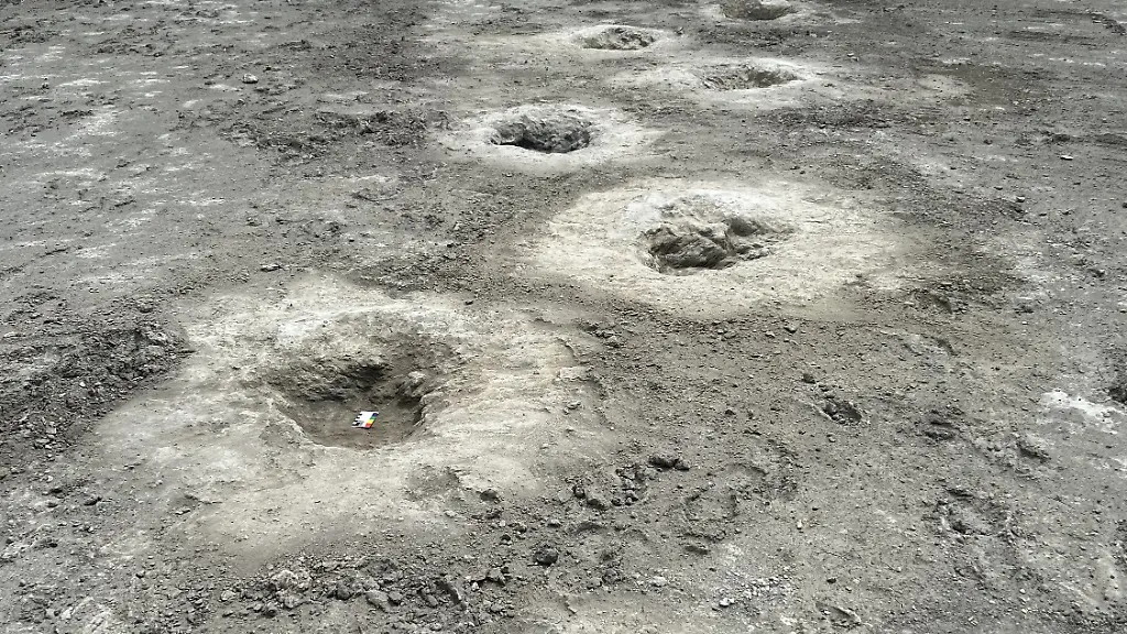 66eea3b35e4c8b2b3eff2644bfdb0040