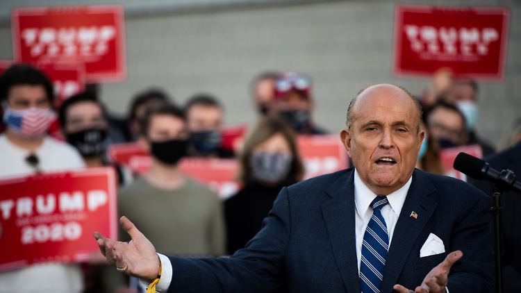 Giuliani setzte sich für eine zweite Amtszeit seines damaligen Mandanten ein - vergeblich.