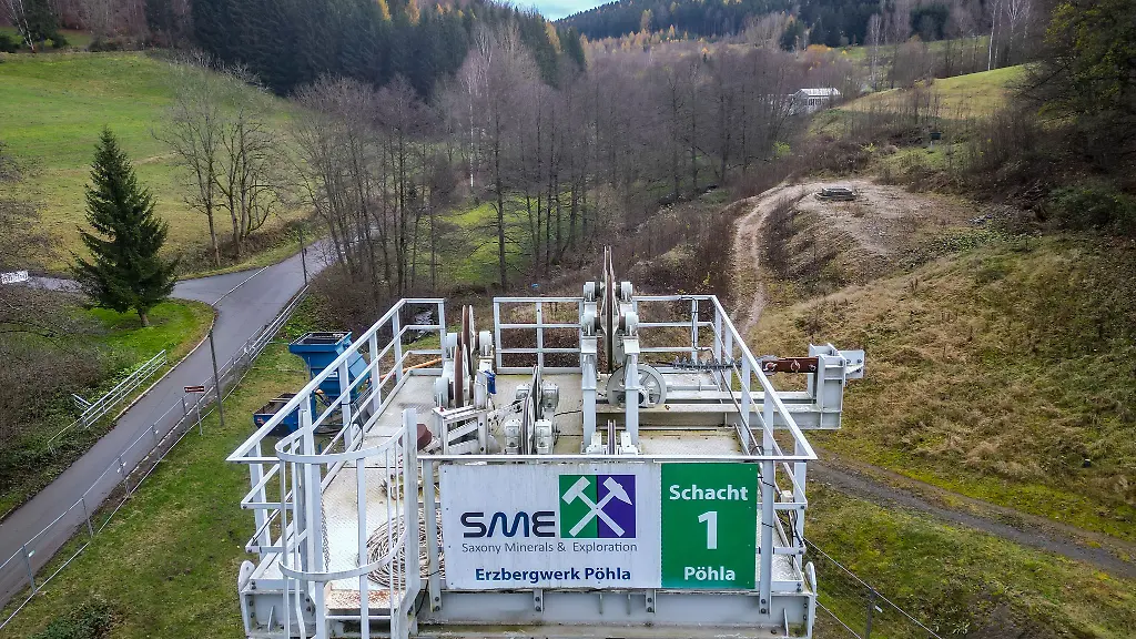 In-Poehla-im-Erzgebirge-wird-ein-neues-Bergwerk-forciert-Hier-sollen-kuenftig-unter-anderem-Zinn-Wolfram-und-Flussspat-abgebaut-werden