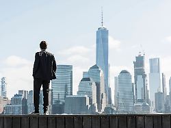 "Hedge Clipping" und Co.  : So stärkt man seine Entscheidungskompetenz im Berufsalltag