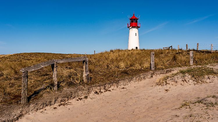 Die Gemeinde Sylt, hier der Leuchtturm am nördlichen "Ellenbogen", nimmt am Tourismus-Modellprojekt Nordfriesland teil.