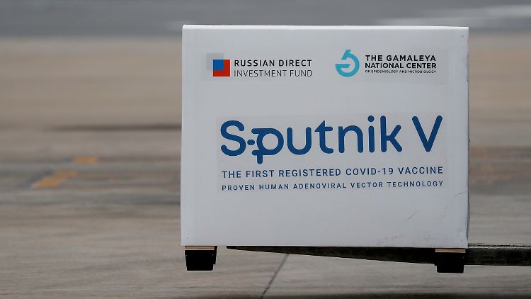 Russland exportiert seinen Corona-Impfstoff in Dutzende Länder, im eigenen Land wollen ihn dagegen wenige.