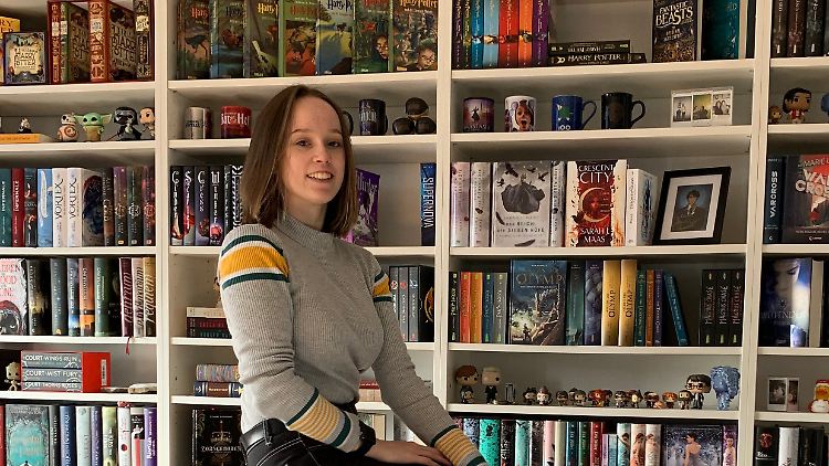 Saskia Papen alias "PastellPages": Die Buchhändlerin aus Kleve fordert ihre Follower gern heraus.
