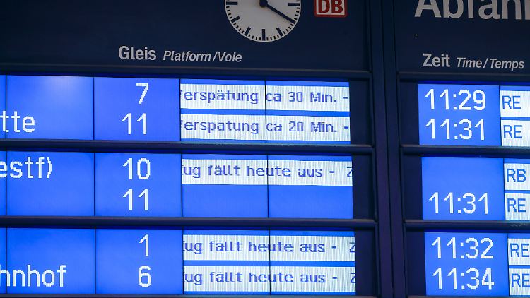 Ab Juni sollen Reisende das sogenannte Fahrgastrechte-Formular auch online ausfüllen und abschicken können.