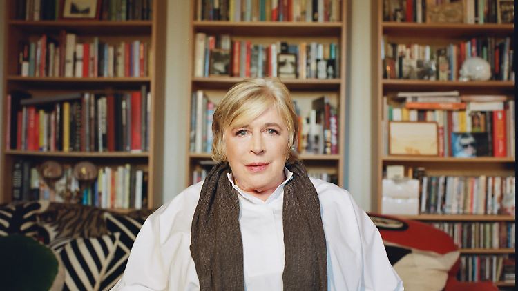 "Letztendlich kommt immer alles so, wie es bestimmt ist", sagt Marianne Faithfull.