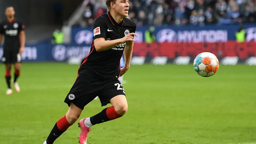 Jens-Petter-Hauge-steht-nach-dem-Ende-seiner-Leihe-an-Bodø-Glimt-wieder-im-Kader-von-Eintracht-Frankfurt