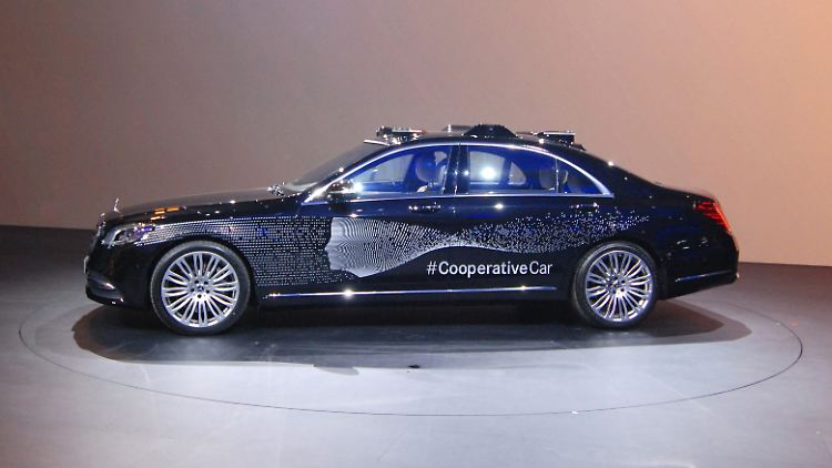 Bei Mercedes forscht man seit Jahren intensiv am vollautonomen Fahren.