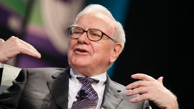Buffett betrachtet Aktienrückkäufe als die beste Methode, um Kapital an die Aktionäre zurückzugeben.
